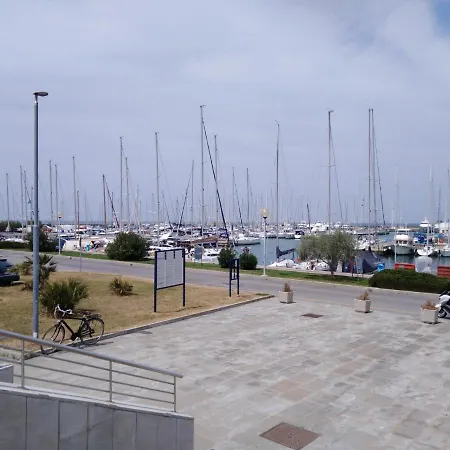 Robert 3 With Garage Apartma *