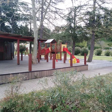 Robert 3 With Garage *