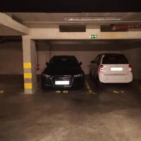 Robert 3 With Garage 伊佐拉