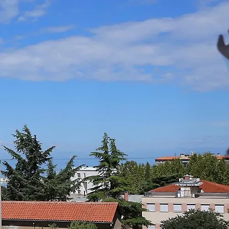 Robert 3 With Garage