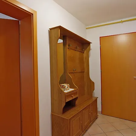 Robert 3 With Garage