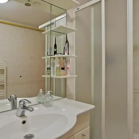 公寓 Robert 3 With Garage *