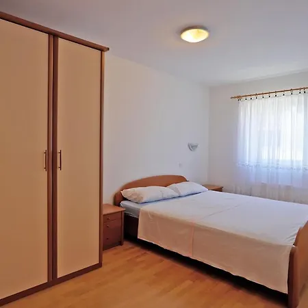 公寓 Robert 3 With Garage *