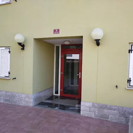 公寓 Robert 3 With Garage